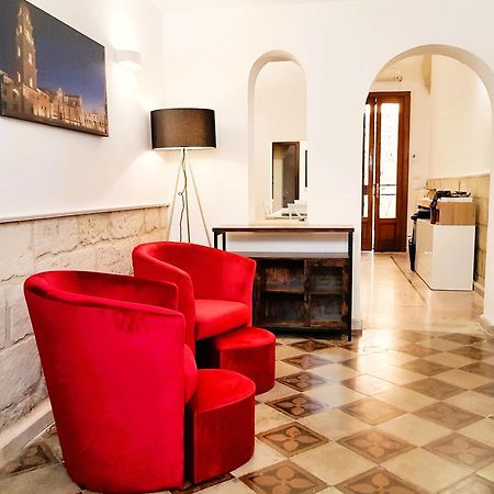 Casa Dante Deliziosa Casa A Due Passi Dal Centro Βίλα Λέτσε Εξωτερικό φωτογραφία