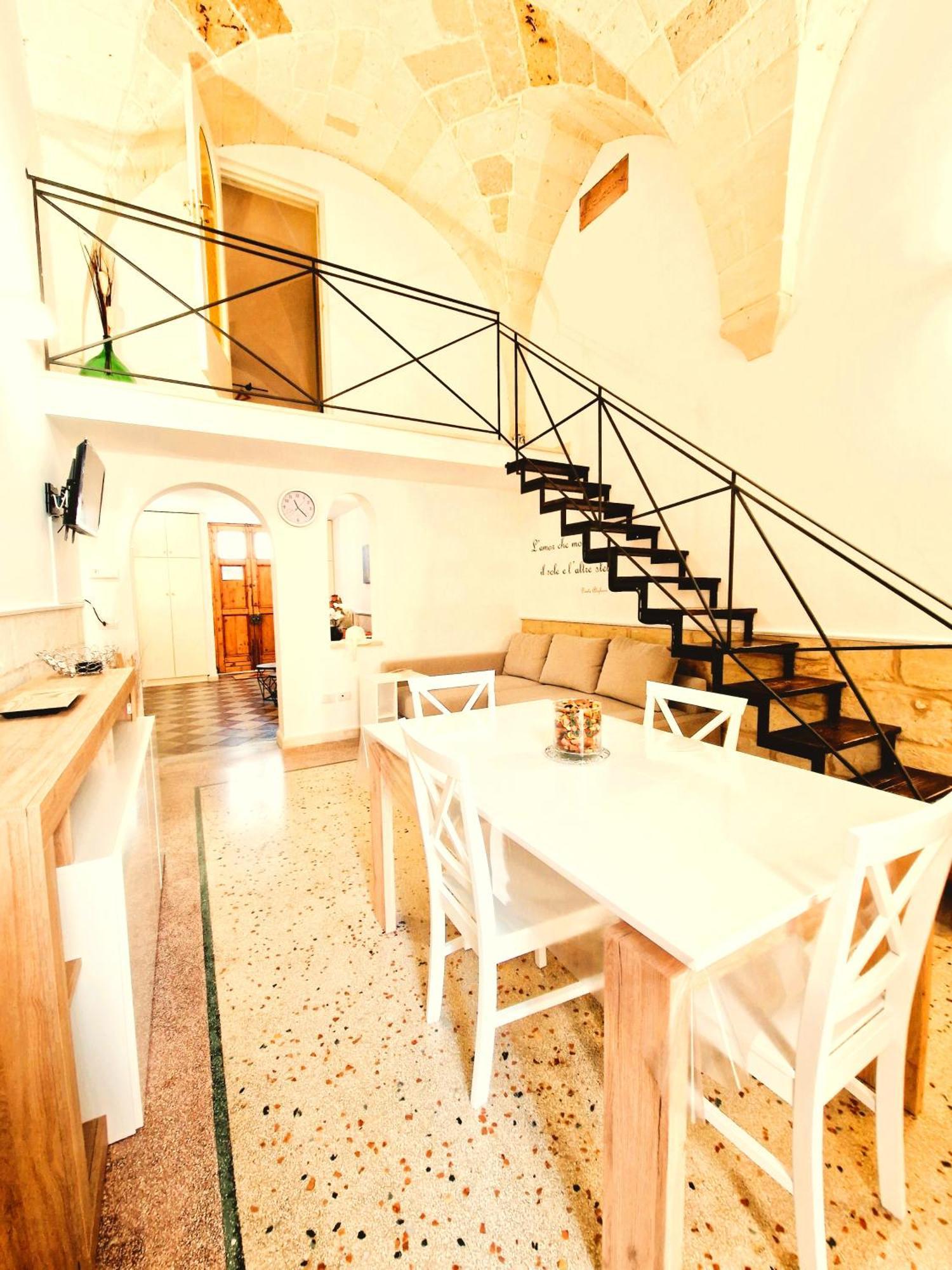 Casa Dante Deliziosa Casa A Due Passi Dal Centro Βίλα Λέτσε Εξωτερικό φωτογραφία