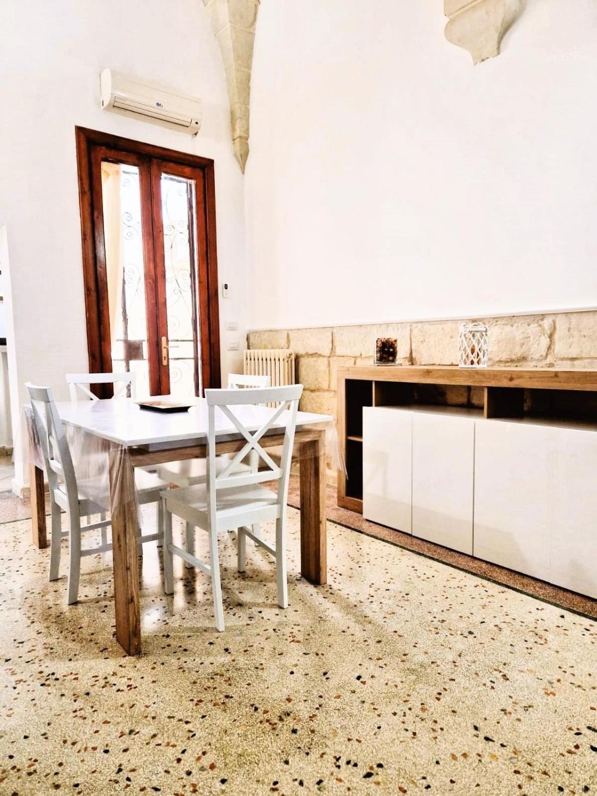 Casa Dante Deliziosa Casa A Due Passi Dal Centro Βίλα Λέτσε Εξωτερικό φωτογραφία